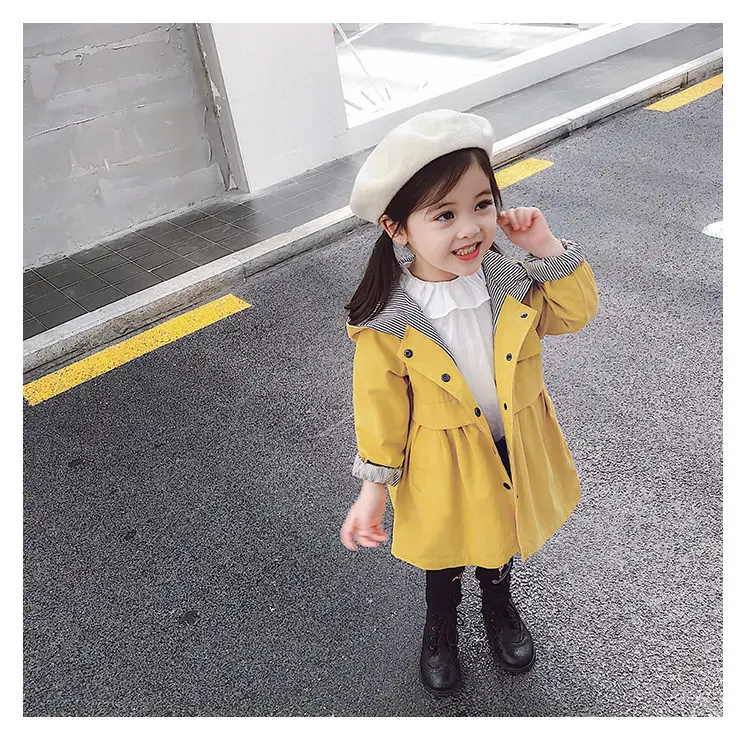 2021 Тренч для маленьких детей девочек рубашка в английском Стиль Сезон