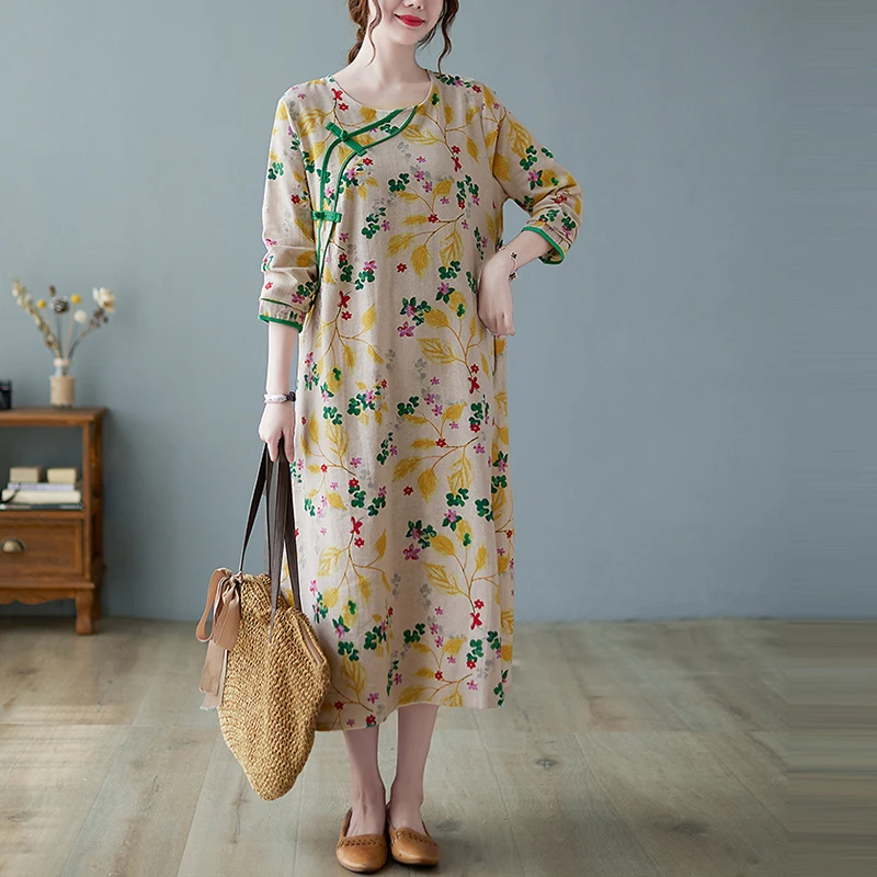 

Design improved national style dress autumn/winter 2021 new floral cover belly split qizhi Joker dress