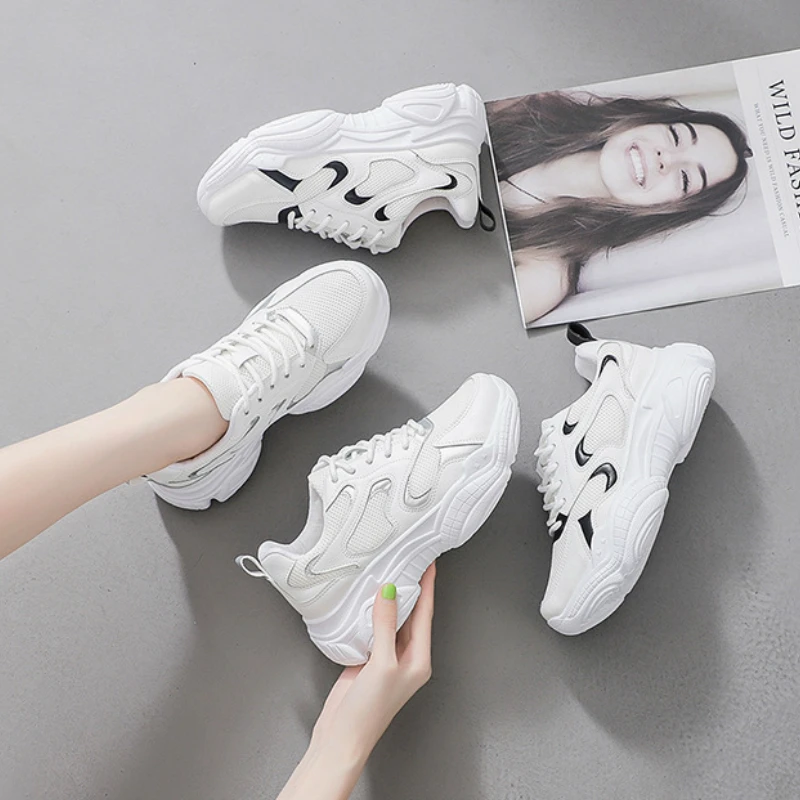 

Daddy Shoes Women Spring New Breathable White Shoes Fashion Black and White Stitching Sneakers Wild Network Reds Women Shoes