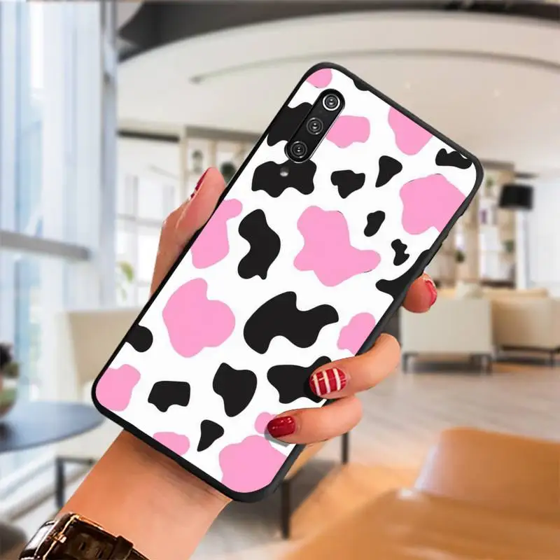 

INS Floral Cow Pattern Phone Case For Xiaomi 8 9 A21 A1 note10 Cover Fundas Coque