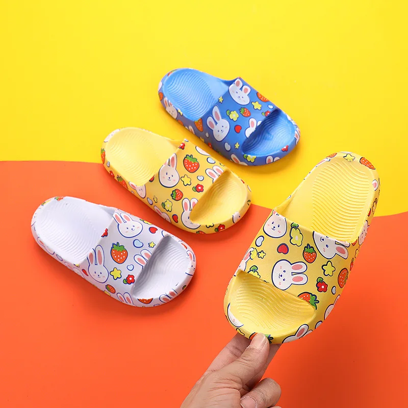 

2021 new children's slippers Summer Boys and girls wear flat bottom fashionable lovely rabbit sandals indoors and outdoors