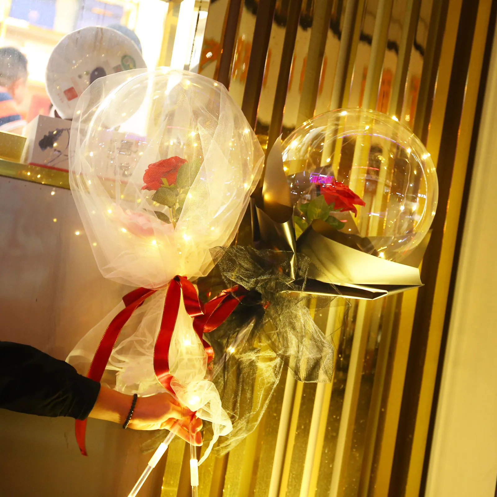 Светодиодный светящийся воздушный шар букет роз прозрачный розового День