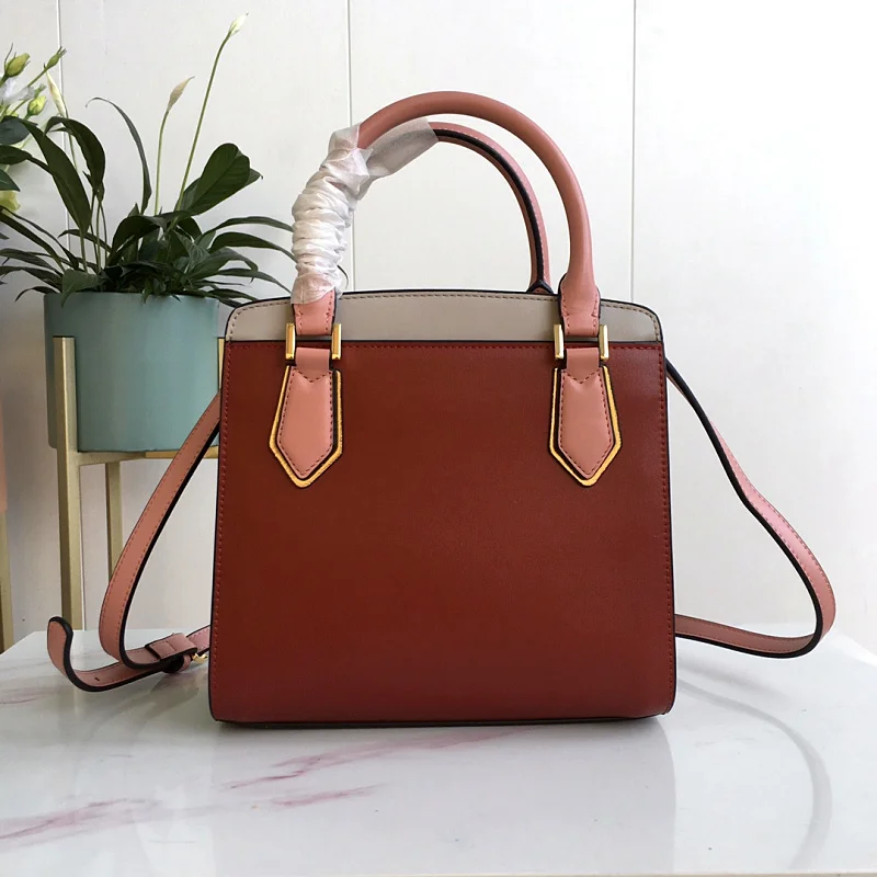 

Mom's bag 2021 new high capacity messenger bag leather middle aged women's bag simple fashion atmosphere handbag