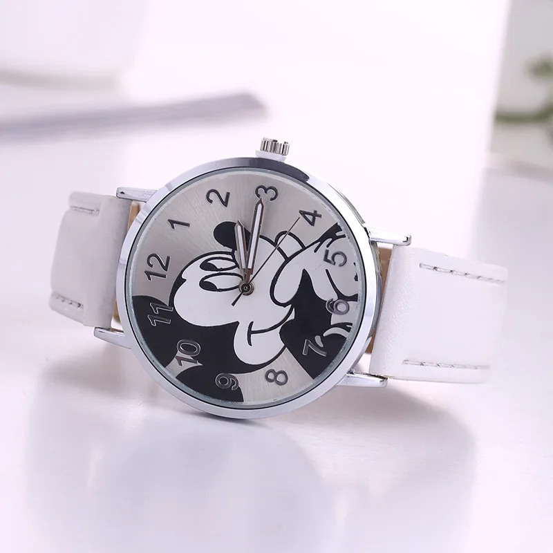 

100pcs/lot explosions cute cartoon children watch best selling PU belt quartz watch for students.