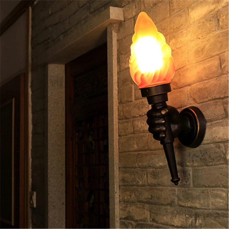 

Creative Torch Hand Wall Light Retro Art Wall Hanging Lamp B&B Torch Light Bar Diner Room Cafe Torch Light