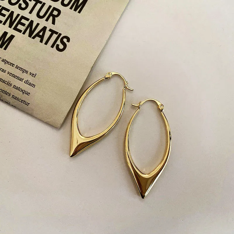 

Hyperbole Fashion Contracted Line Earring INS Tide Cold Wind Ear Buckle Design Sense Senior Ear Act The Role Of Female Jewelry