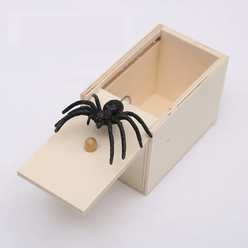 

NEW Funny Scare Box Wooden Prank Spider Hidden in Case Great Quality Prank-Wooden Scarebox Interesting Play Trick Joke Toys Gift