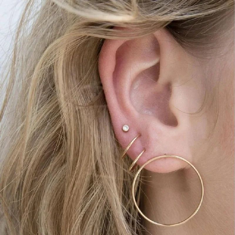 Серьги из серебра 925 пробы с фианитами 3 мм | Украшения и аксессуары