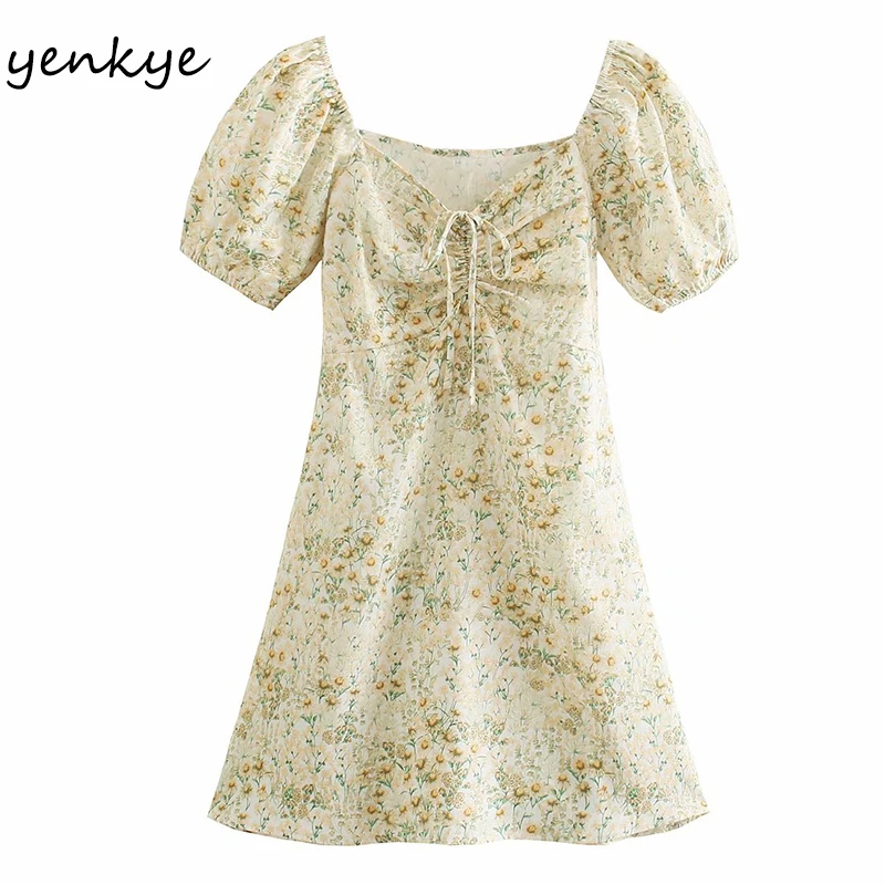 

Женское платье с цветочным принтом, V-образным вырезом и коротким рукавом