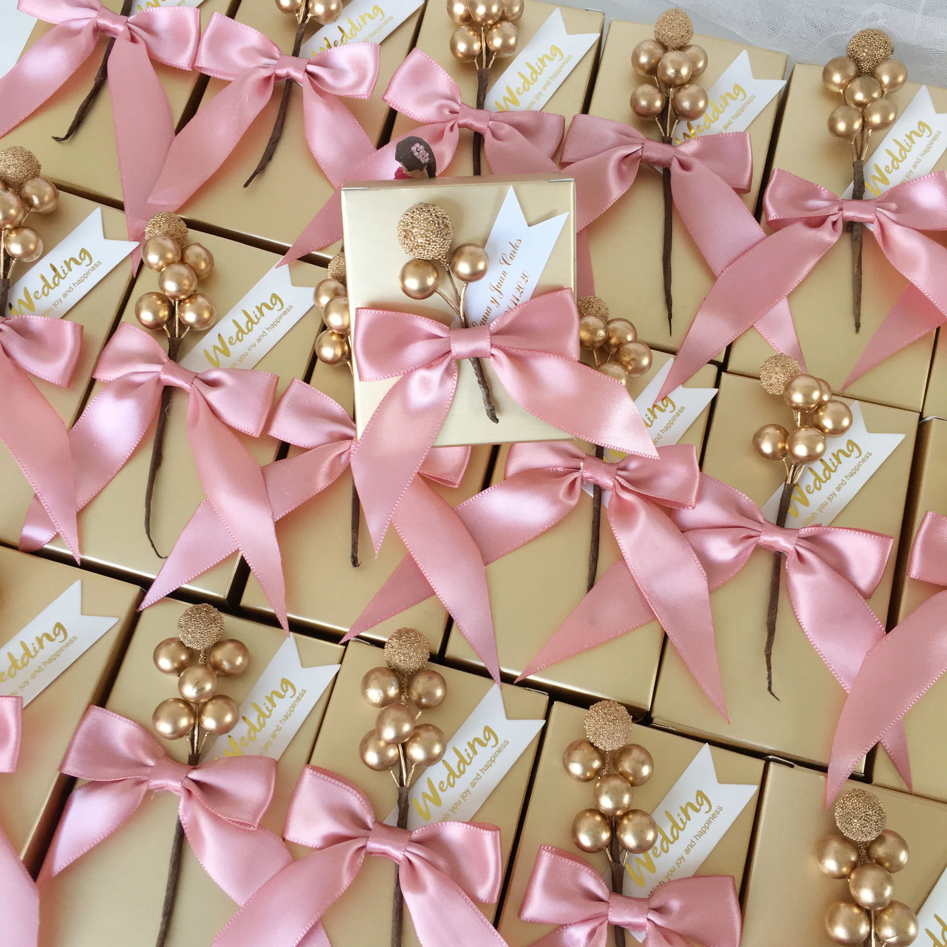 

Customized Gold Wedding Proposal Bride to be party gift package birthday favors boxes baby shower Chocolate Candy box for guests