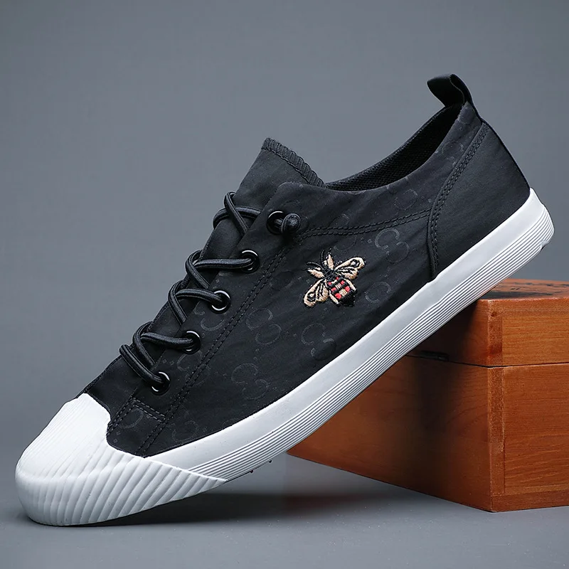 

Mens Canvas Shoes Fashion Cool Street Sneakers Breathable Men's Casual Shoes Male Brand Classic Black White Shoes