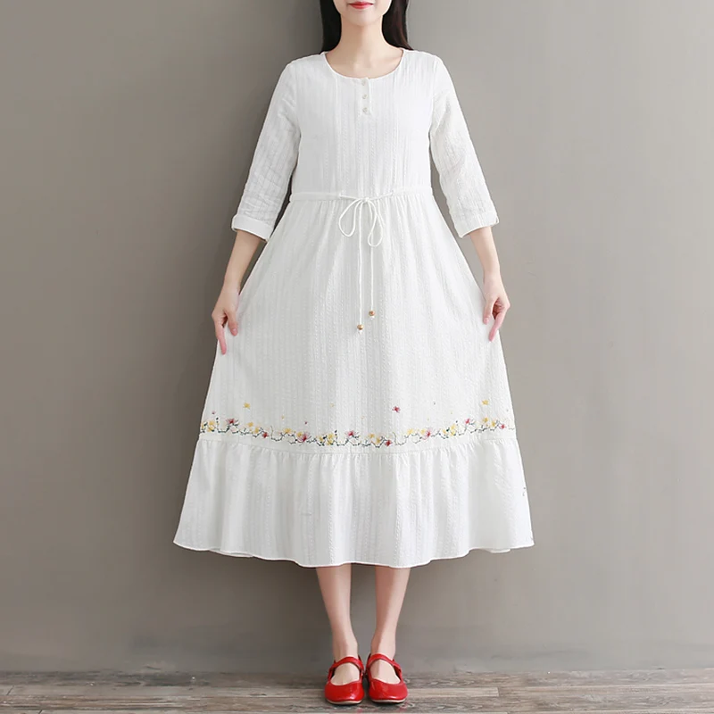 

Women Vintage embroidery Long Dress 2020 Summer Sexy O Neck Half sleeve Casual Loose Cotton and linen Dress Vestidos Plus Size