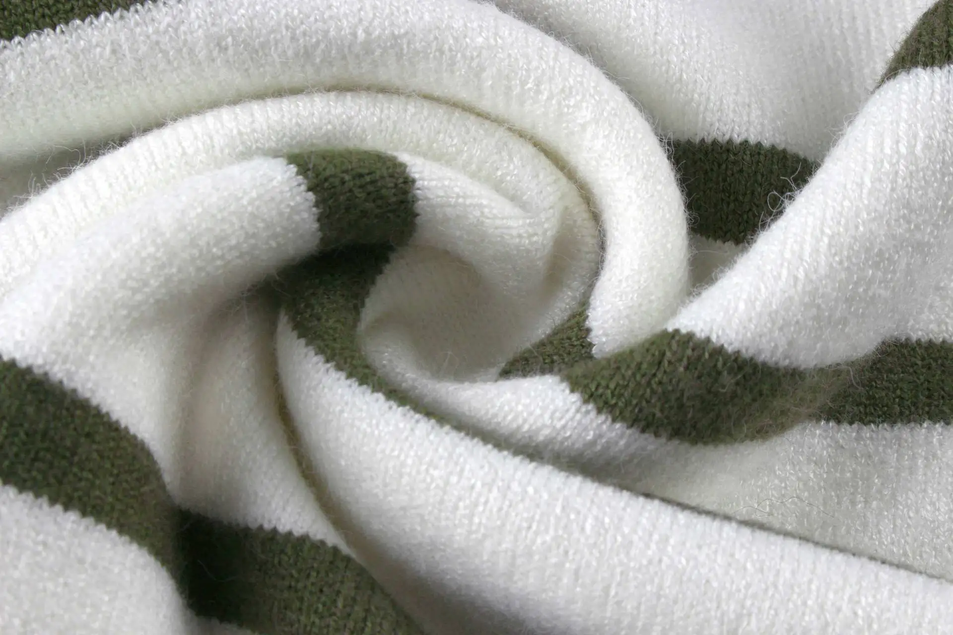 

2020 Striped Turtleneck Sweater Women Autumn Winter Knitted Jumper Women's Sweaters Casual Loose Long Sleeve Pullovers Female