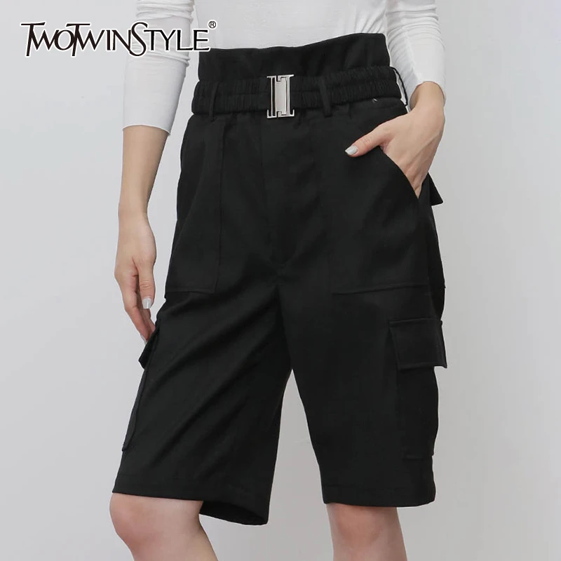 Женские шорты карго TWOTWINSTYLE черные повседневные до колена с высокой талией на