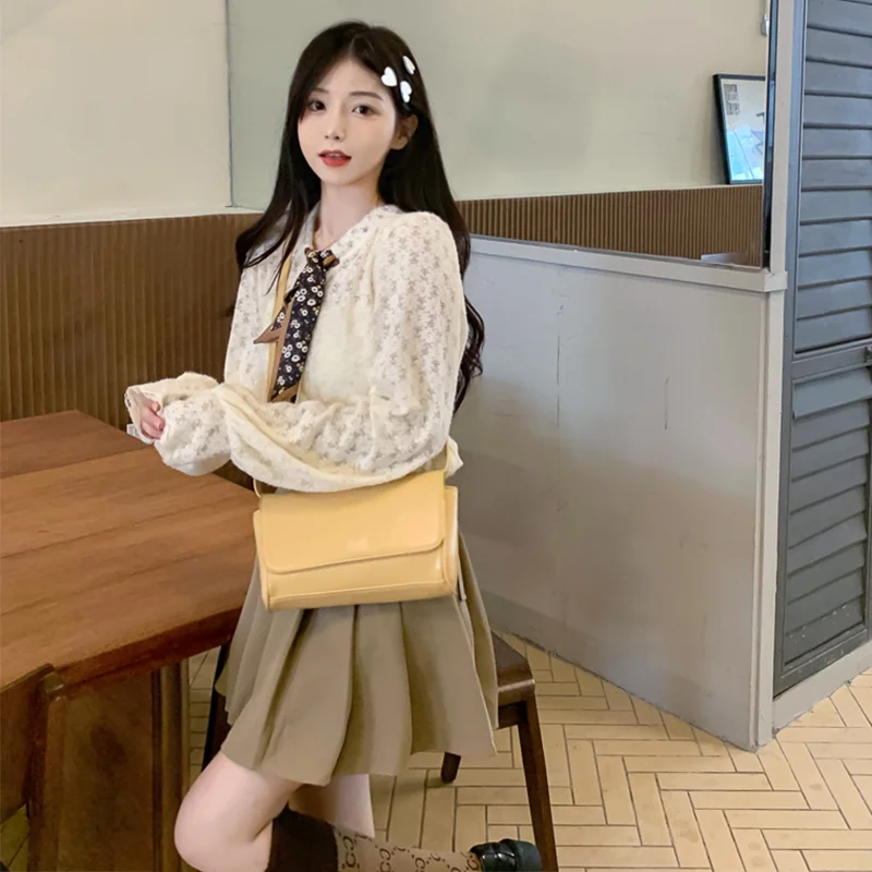 

Real-shot Silk Scarf Knitted Cardigan for Women Autumn 202