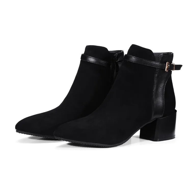 

Women's Shoes