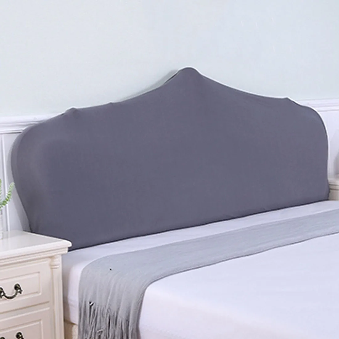 Эластичное покрывало для кровати полноразмерное однотонное защитное от