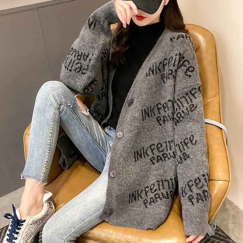 

Sweater overcoat women's loose and lazy style letter fashion autumn winter 2020 new knitted cardigan middle school style