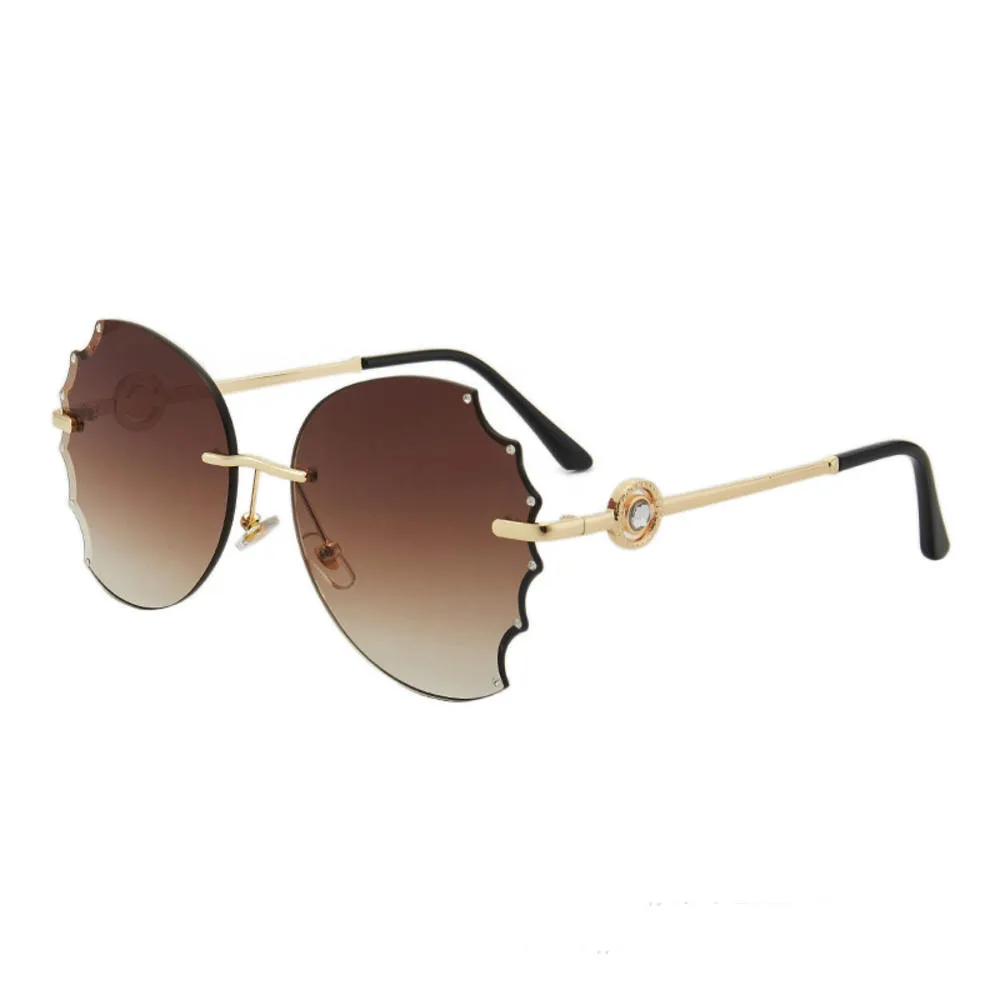 

New Dazzling Color European And American Fashion Vintage Frameless Metal Diamond Cut Edge Sunglasses Women