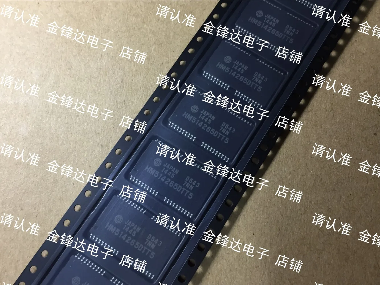 

HM514265DTT6 / DLTT5 / DLTT7 / CLTT8 / DLTT6R / CTT6