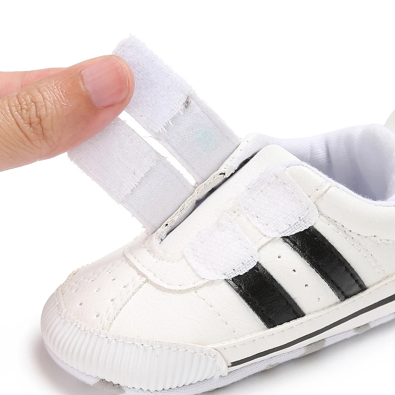 Toddler First Walker Baby Shoes Boy Girl Classical Sport Soft Sole PU Leather Multi-Color Crib Baby Moccasins Casual Shoes images - 6