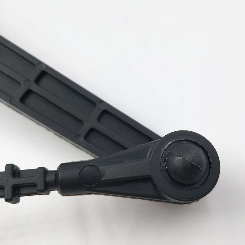 

High Quality LR023654 FOR LAND ROVER REAR SUSPENSION LEVEL SENSOR FOR RANGE ROVER 2010-2012 OE LR010803