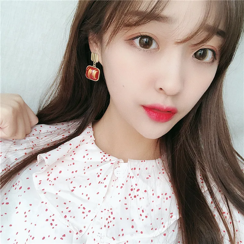 Модная держащая форму темпераментные ретро серьги гвоздики Геометрия