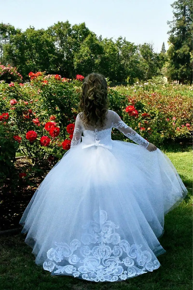 flower girl dresses White Lace Appliques Jewel Neck Illusion Long Sleeve Ball Gown Floor Length Princess Beautiful Bridal Dress | Свадьбы и