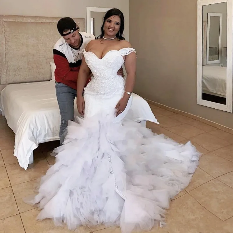 

African Plus Size Wedding Dresses Off The Shoulder 3D Appliqued Bridal Gowns Tulle Tiered robes de mariée Mermaid Wedding Dress