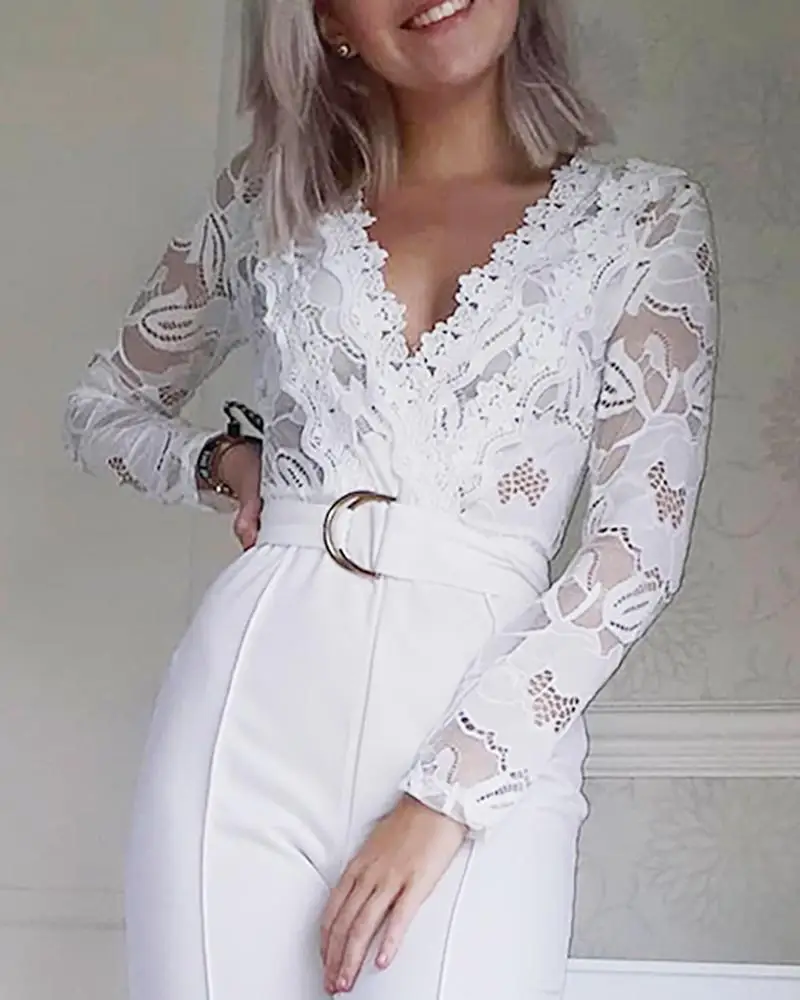 Женский кружевной комбинезон белый Облегающий с V-образным вырезом и длинным