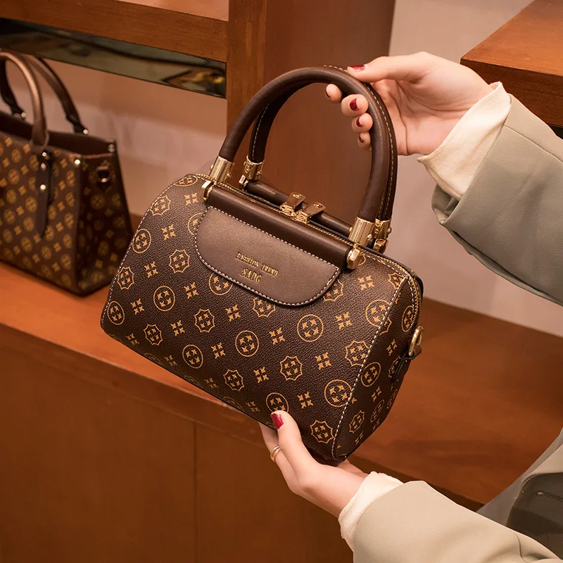 

2021 New Fashion Single Shoulder Messenger Bag Ladies Fashionable Purses and Handbag Printing Pattern Crossbody Bag for Women CC