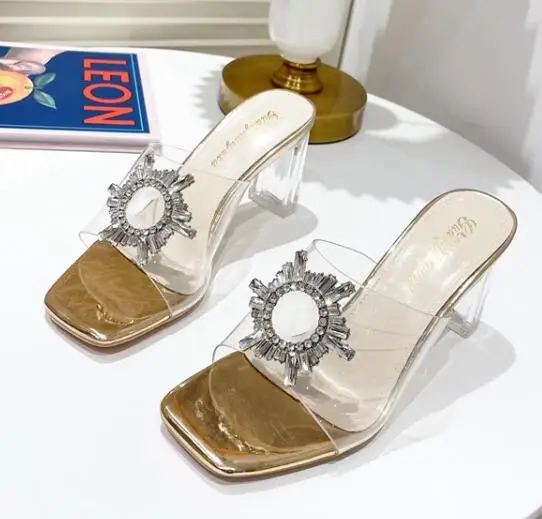 

Shoes Transparent Slippers Slipers Women Med Slides Square heel Low Heeled Mules Jelly Flip Flops 2021 Block High Glitter Rome P