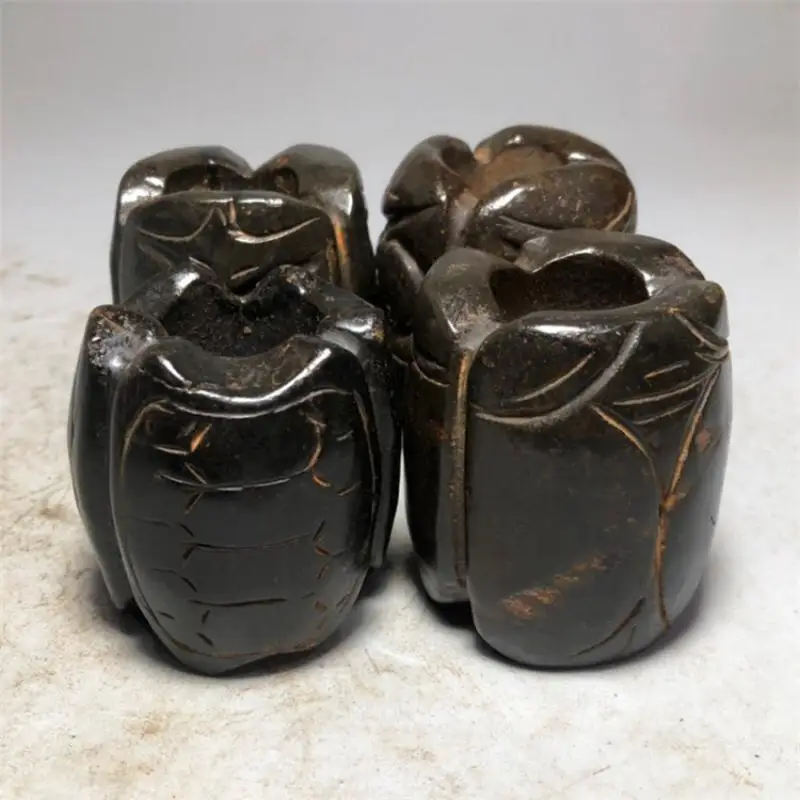 

China Tibet Hongshan Culture Antique Natural Meteorite Carved Dharma Faqi Mascot Collection Jewelry Decoration Pendant Gift