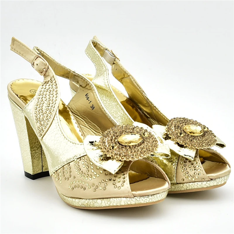 Итальянские туфли с подходящими сумками комплект из высококачественной обуви и