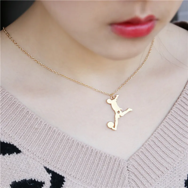 

New World Cup soccer athletes from Europe and the United States accessories necklace to send mom girlfriend gift