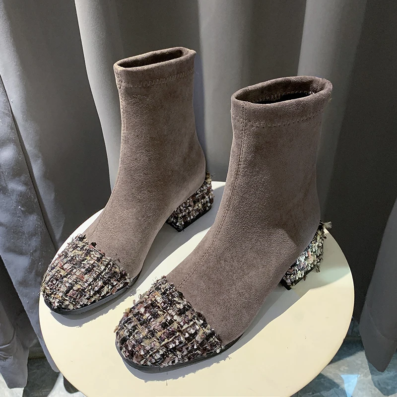 Сезон осень-зима короткие цилиндрические ботинки на высоком каблуке Ботинки martin