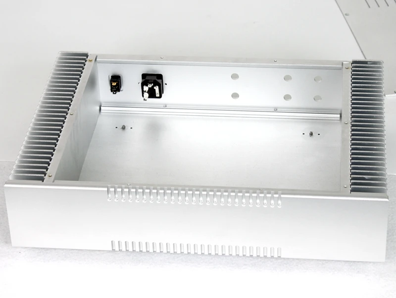 

Size (mm) : W430 H90 L308 All Aluminum Case With Heat Dissipation On Both Sides 4309 Class A Power Amplifier DIY Chassis WA163