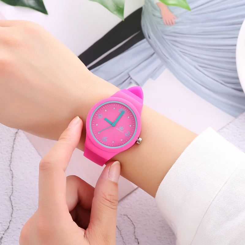 Часы наручные женские кварцевые спортивные с силиконовым ремешком | Наручные