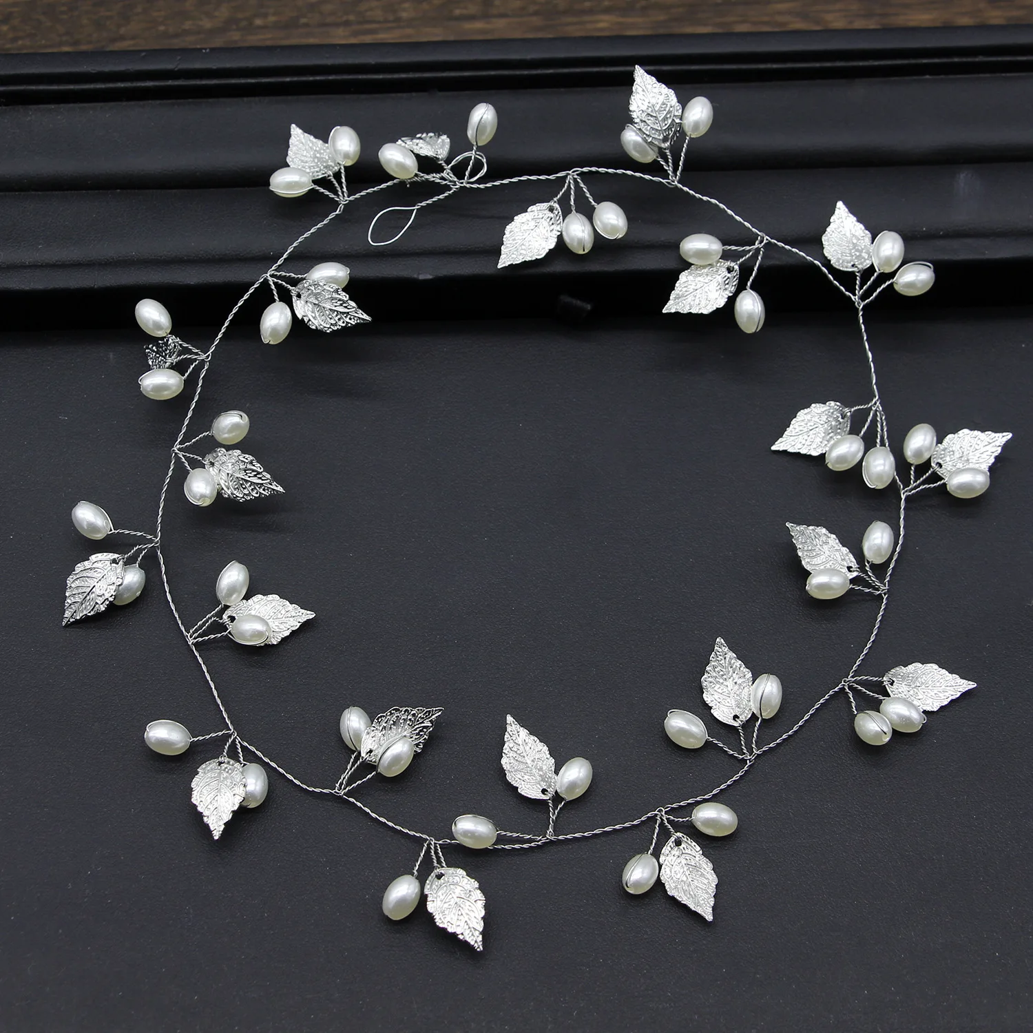 

wholesale yiwu jewelry pear wire hand made garland bridal Head Flower