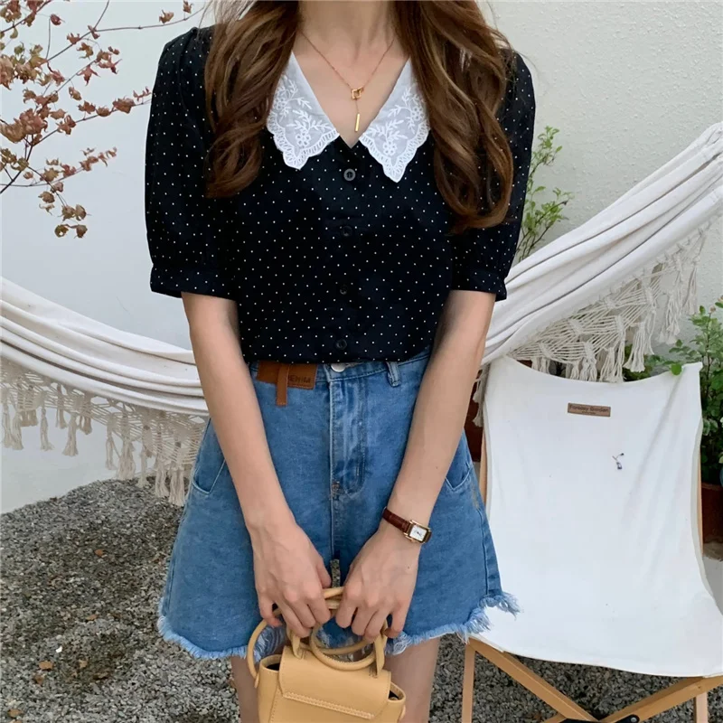 

HziriP Korean Polka Dot Female Vintage Lace Lapel Single-Breasted Shirt Women 2021 Summer New Short-Sleeved Gentle Fashion Top