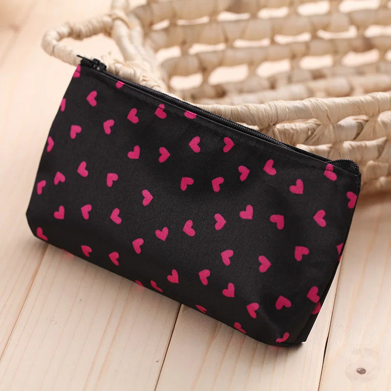 Heart pattern Black Red Woman Mini Cosmetic Make Up Bag Multi-Function Bags for Traveling Supplies Women MakeUp bag | Дом и сад