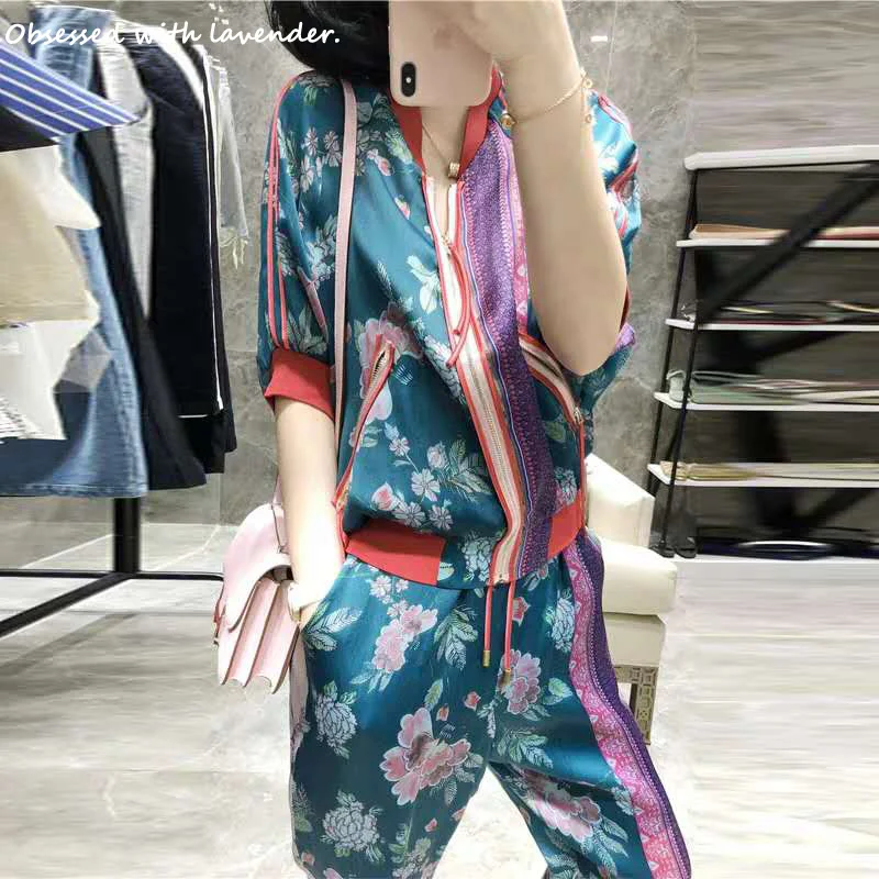 

Obsessed with lavender.2020 New Spring Hong Kong Vintage Leisure Printing Fashion Two-Piece Sports Suit Women's Summer