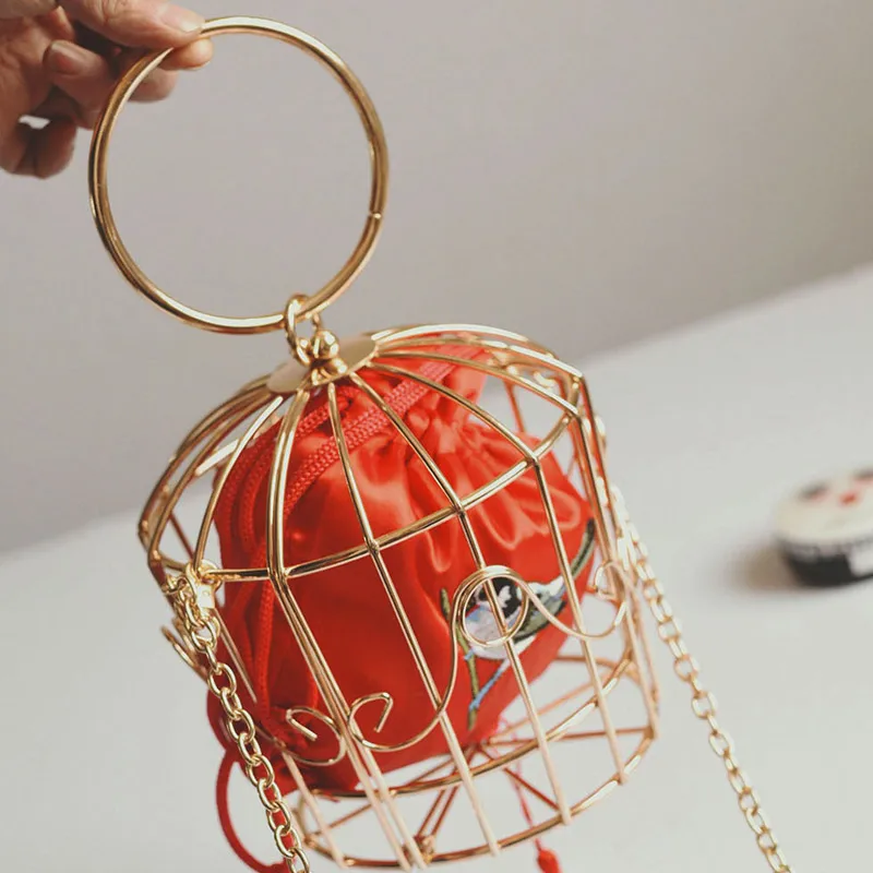 

Hot Selling Women Stylish Metal Birdcage Handbag Mini Bird Embroidery Crossbody Bag