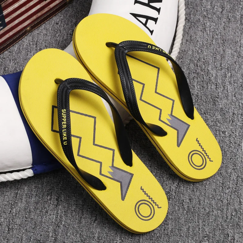 

New Lightning Slippers Men Flip Flops Designer Sandals Korean Fashion Platform Men's Slipper Outdoor Anti Slip Mens Beach Shoes