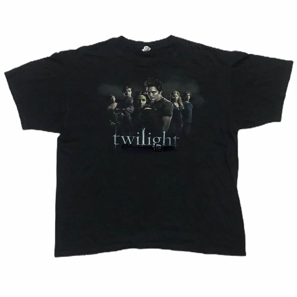 

Early Y2K Vampire Twilight T shirt movie flim