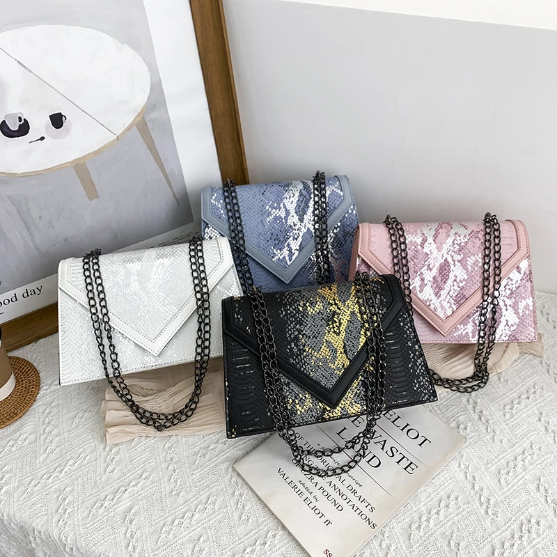 

2021 New Summer Fashionl Luxury Women's Bags and Shoulder Bags for Versatile whit cover Solid bags for women