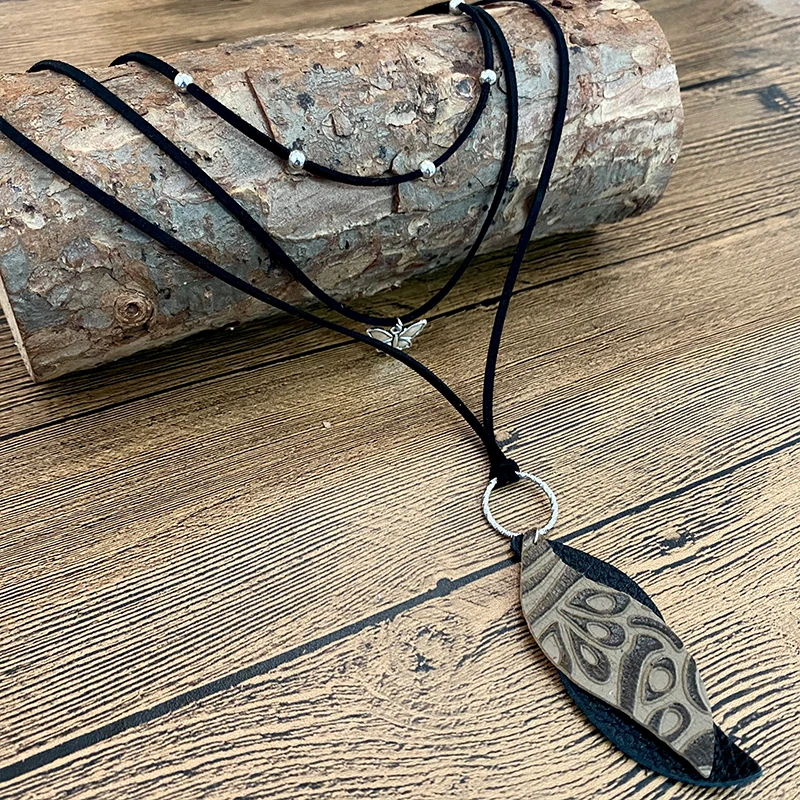 Ожерелье-чокер женское из натуральной кожи с подвеской в виде листа |