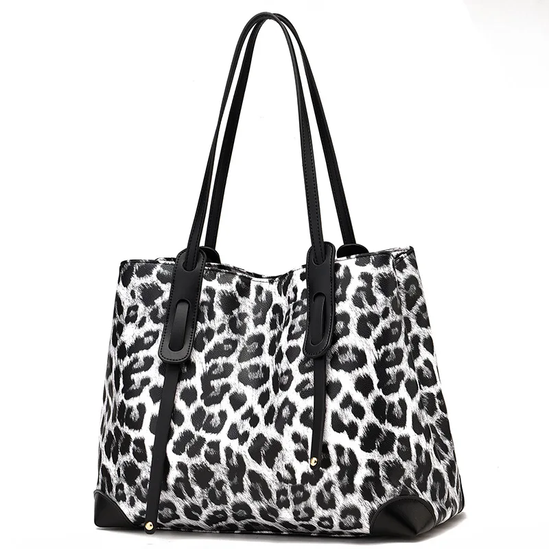 

New 2021 Fashion Women Handbags Leopard Large Capacity Oxford Purses Handbag Ladies Crossbody Bags Shoulder Tote Messenger Bag