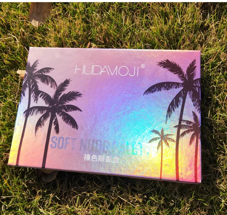 Палетка теней для век с блестящими матовыми и пигментами 24 цвета| |