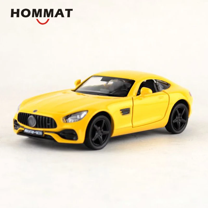 Модель спортивного автомобиля HOMMAT в масштабе 1:36 желтая AMG GTS игрушечная литая из